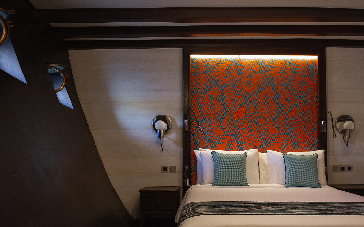 4.7 Guest stateroom.jpg