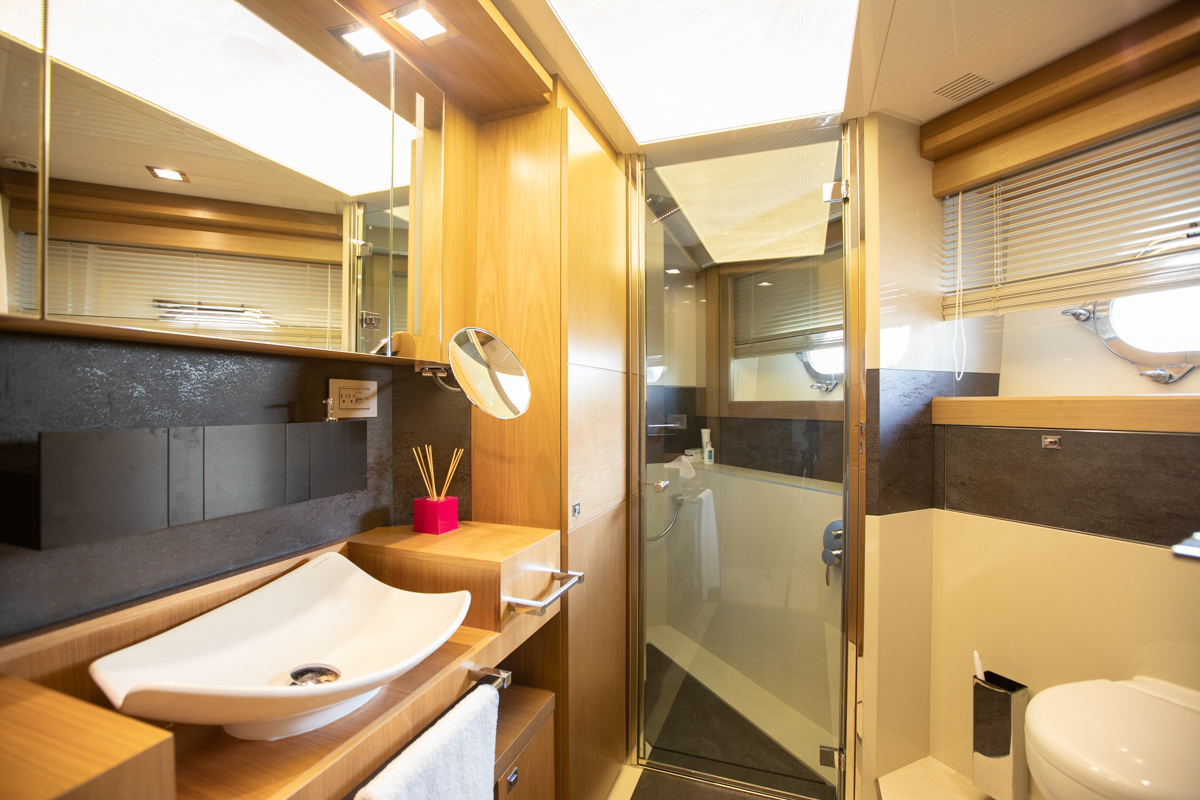 4.8 Guest bathroom.jpg