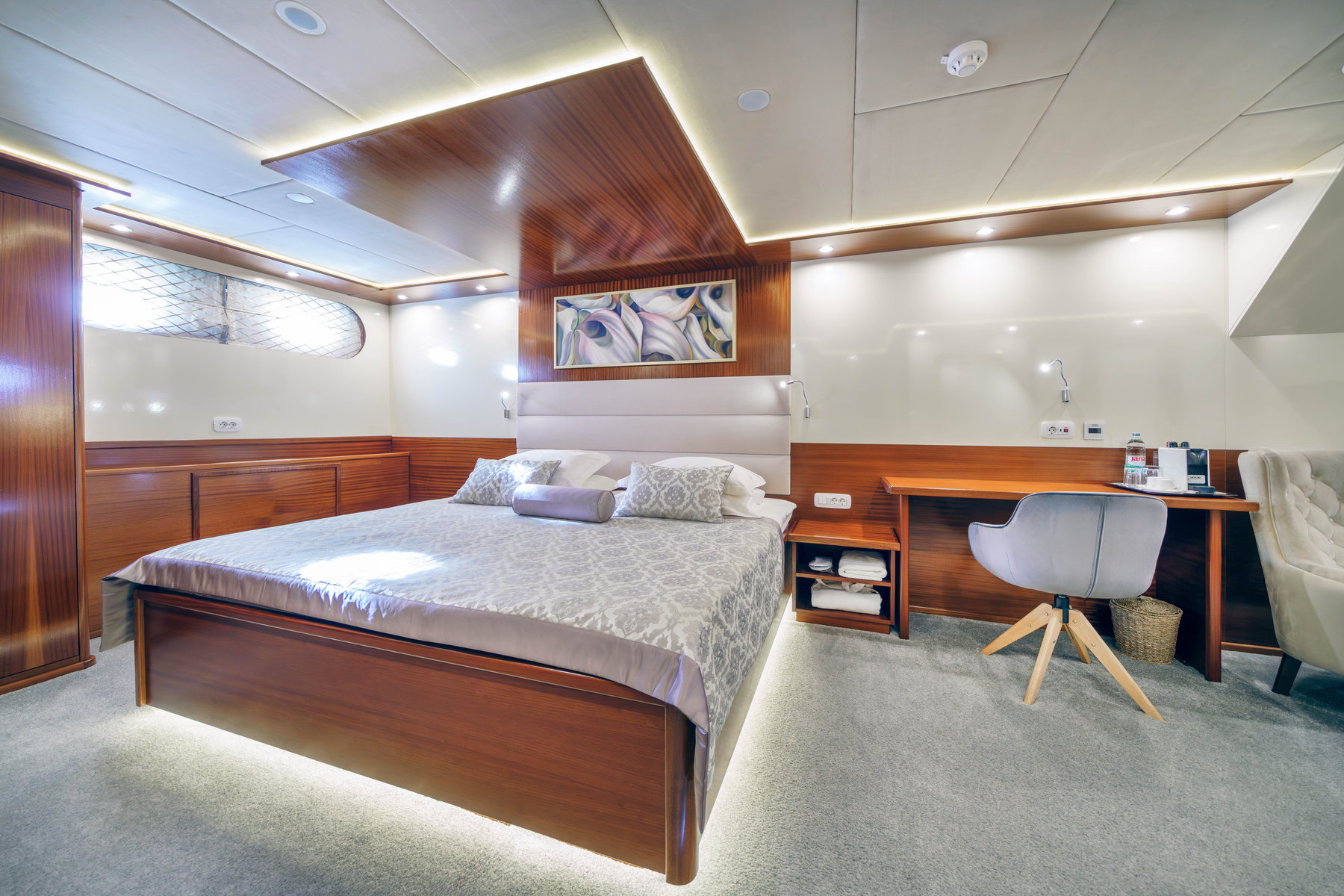 401 SON DE MAR - master suite.jpg