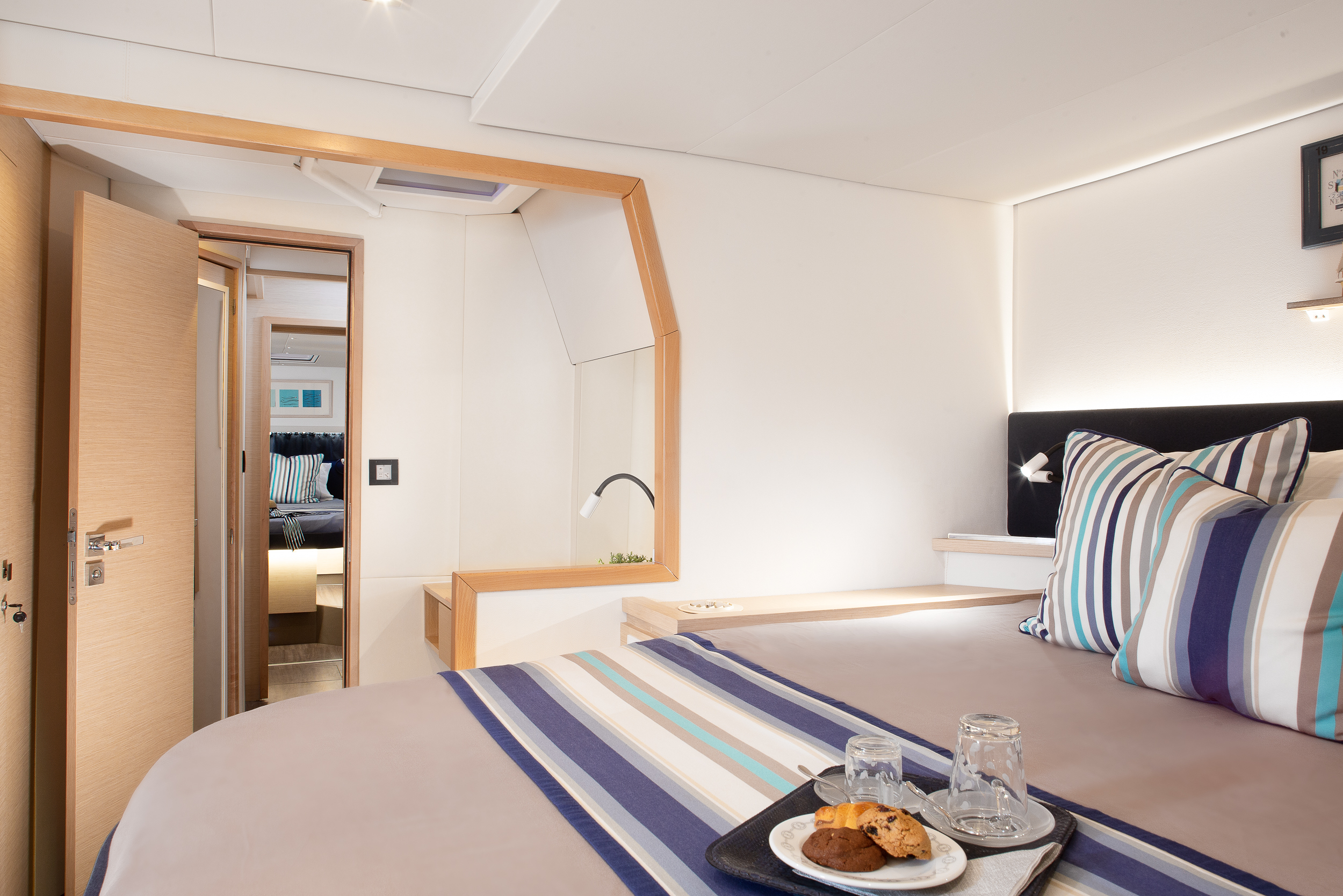 402 Master cabin alternative view.jpg