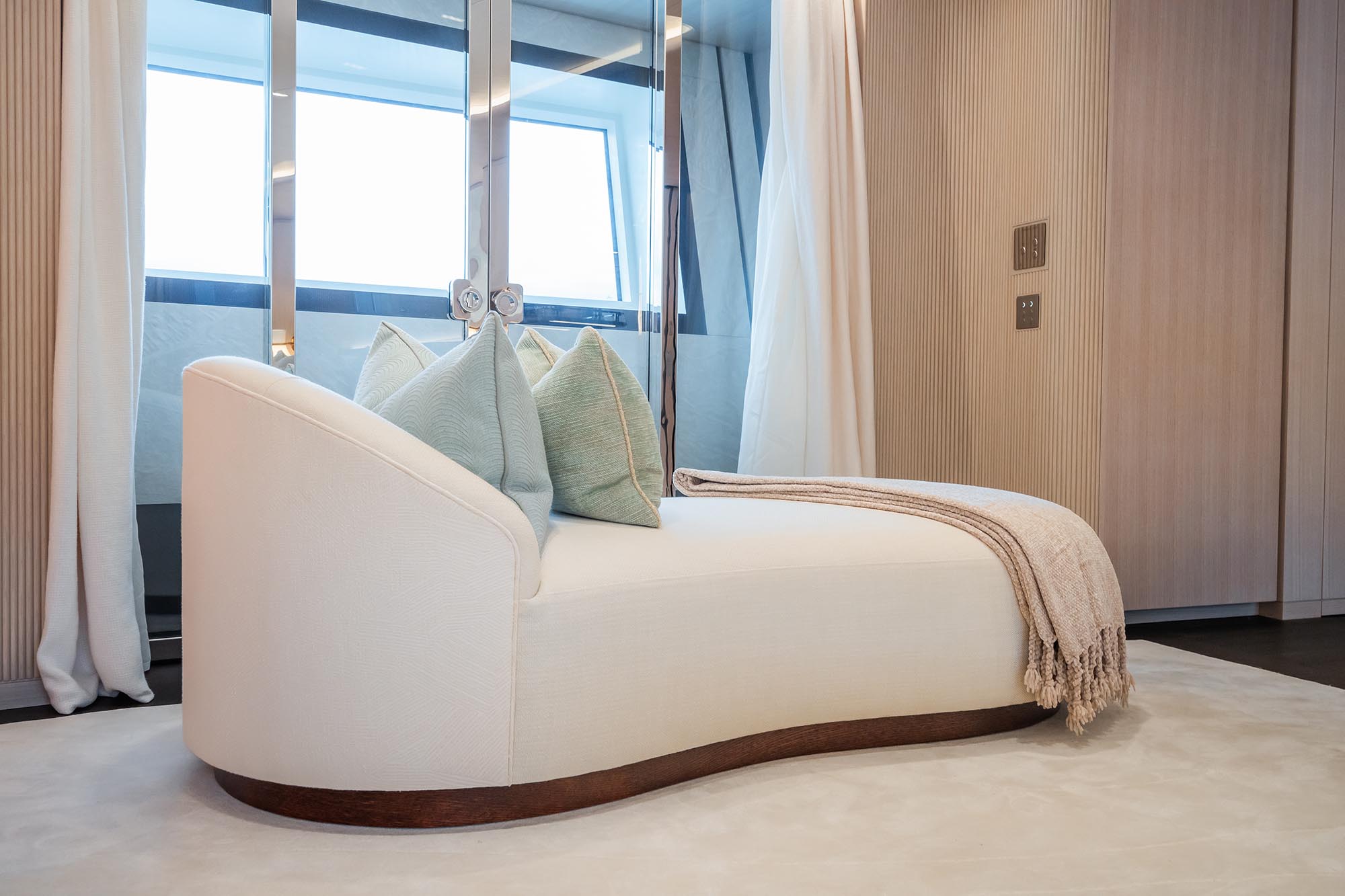 403 Master suite seating.jpg