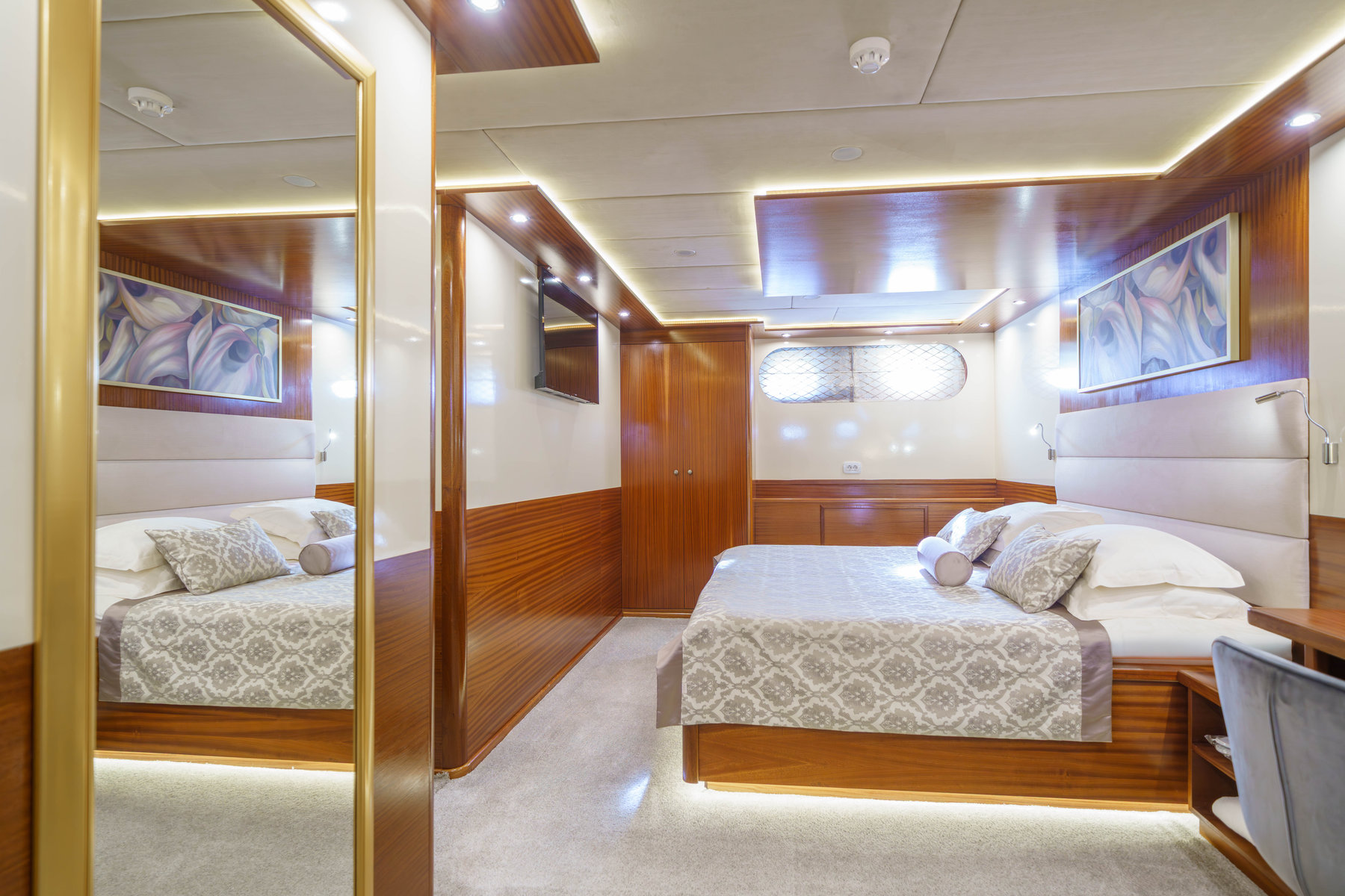 403 SON DE MAR - master suite.jpg