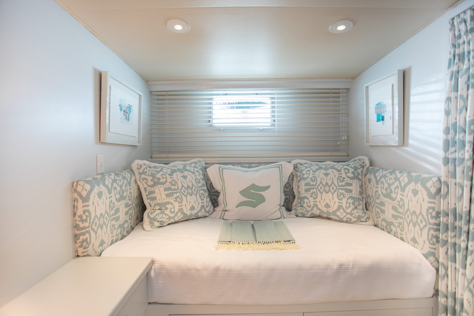 403 Single cabin.jpg