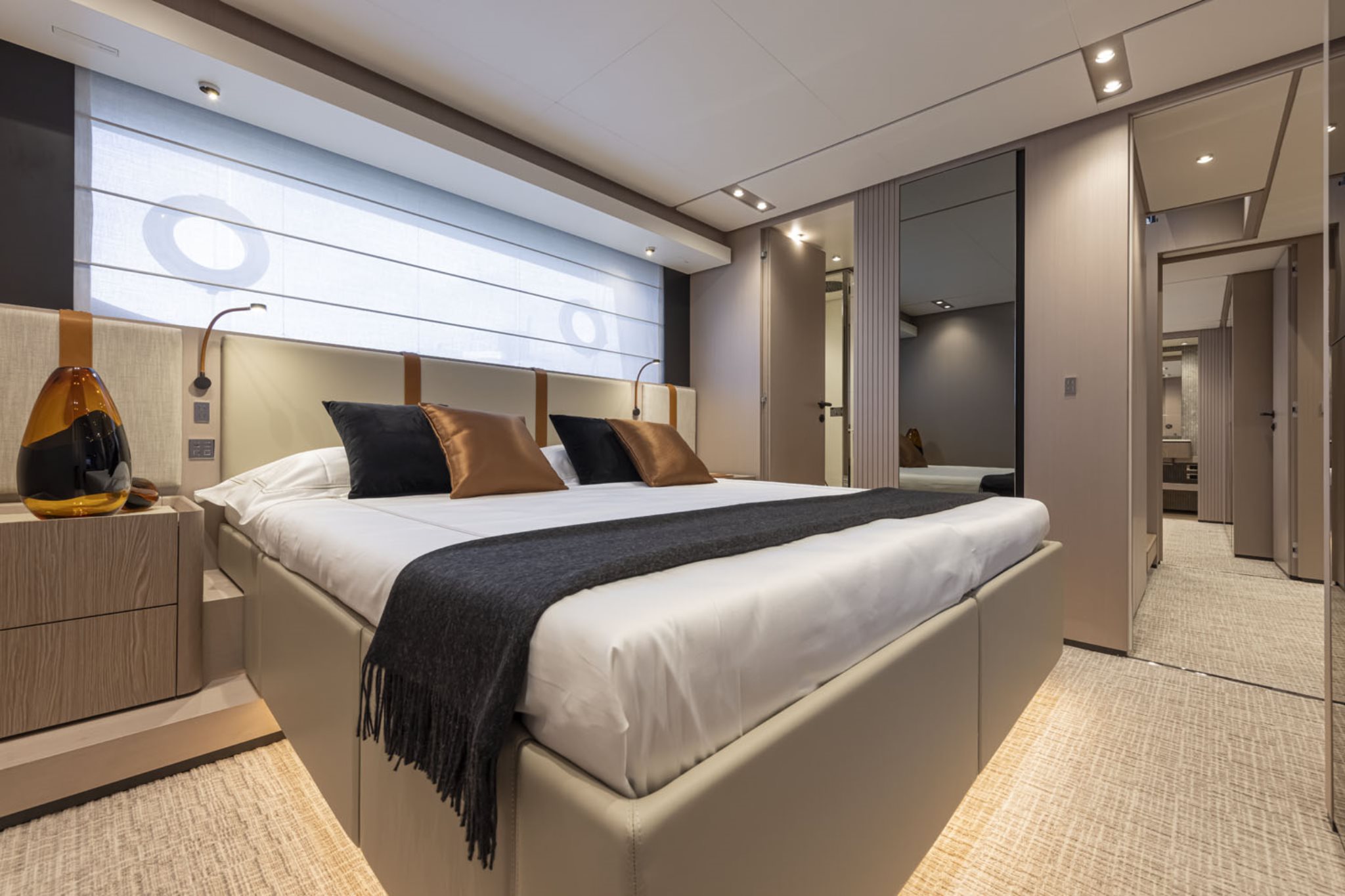 404 Lower deck guest suite.jpg