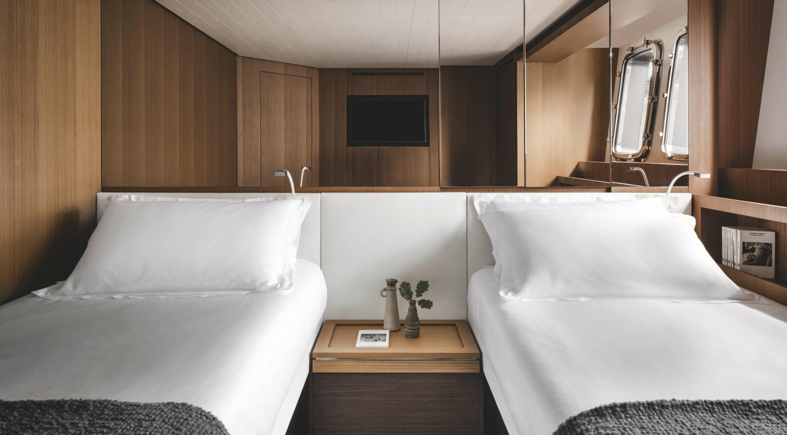 404 Twin suite.jpg