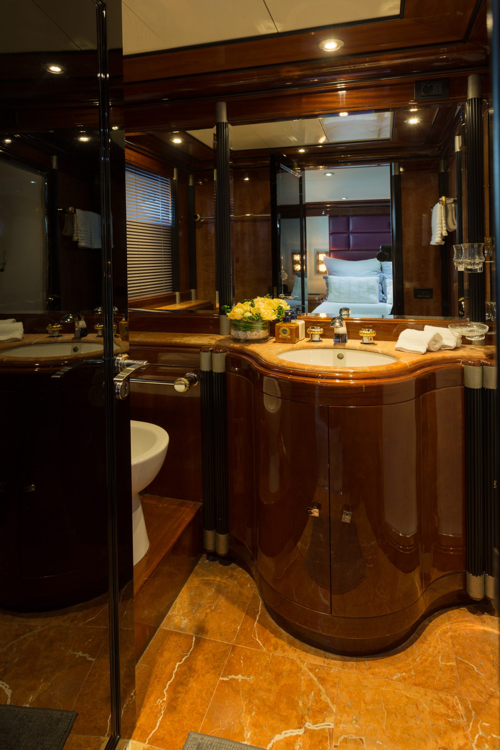 405 Guest suite ensuite.jpg