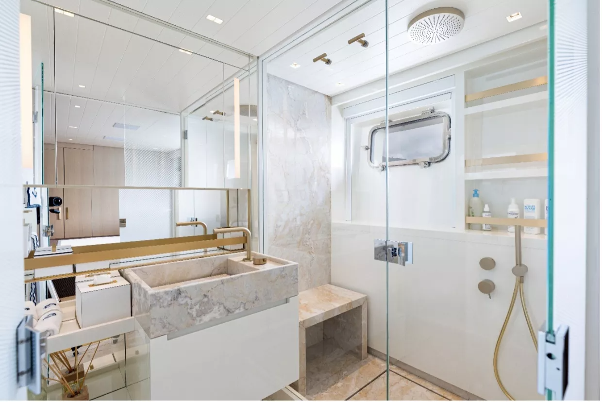 407 Guest ensuite.png
