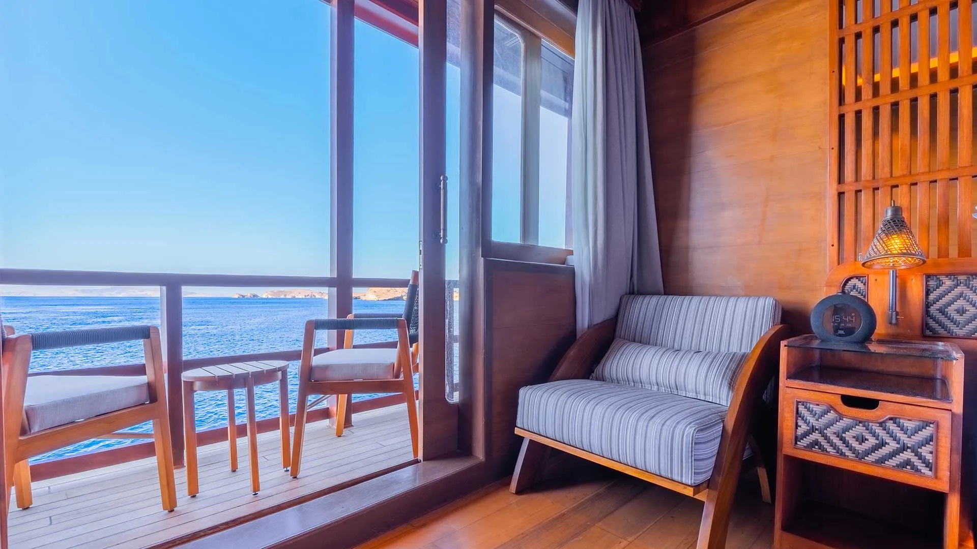 407 VIP suite balcony.jpg
