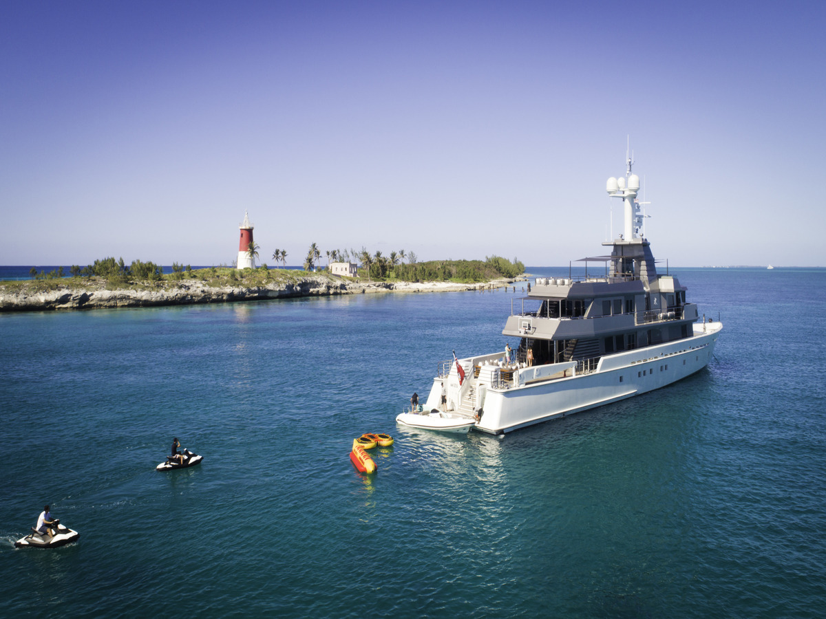 53 meter Oceanfast Yacht - MIZU.jpg