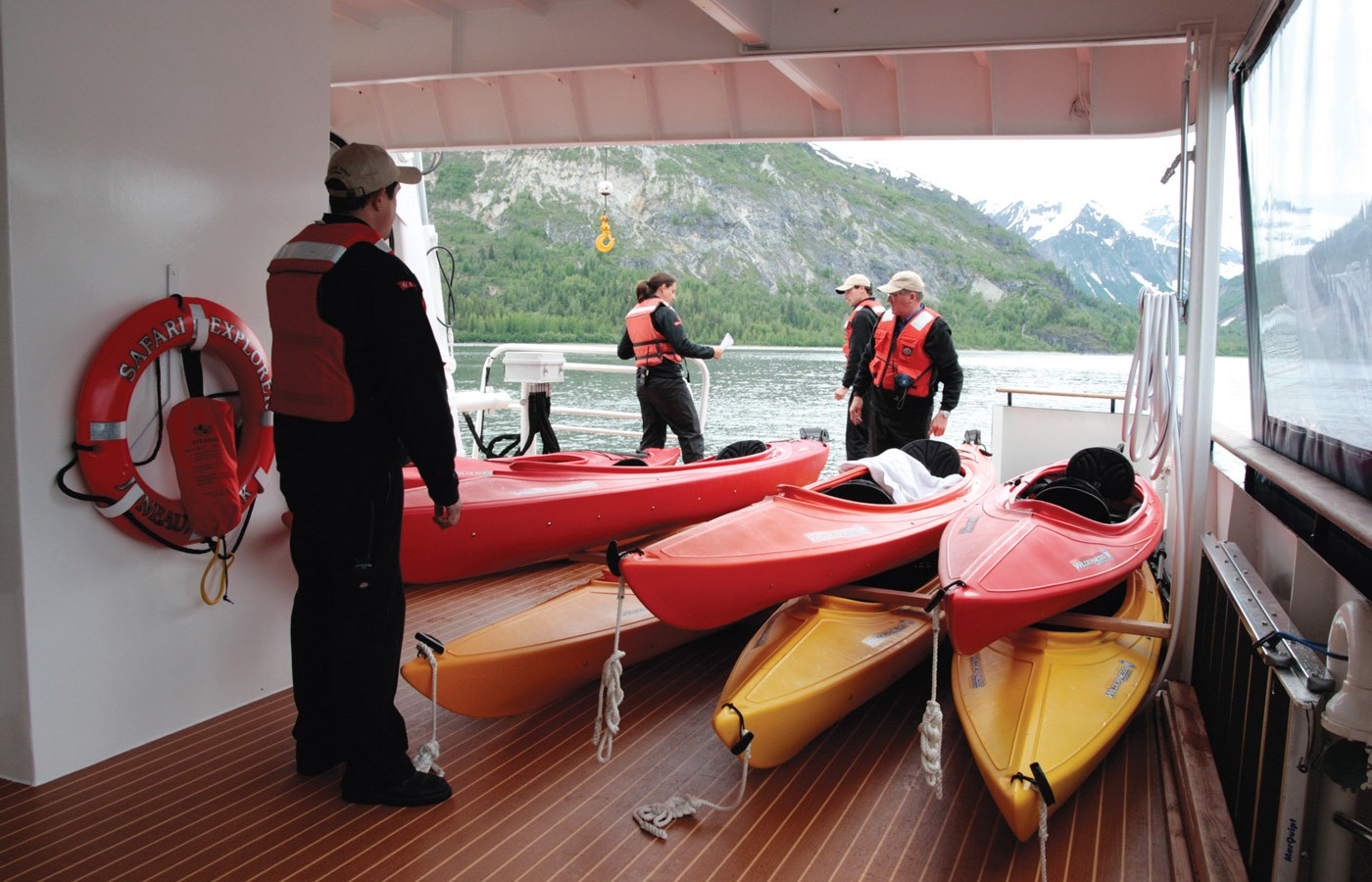 74kayak_sm-1400x900.jpg