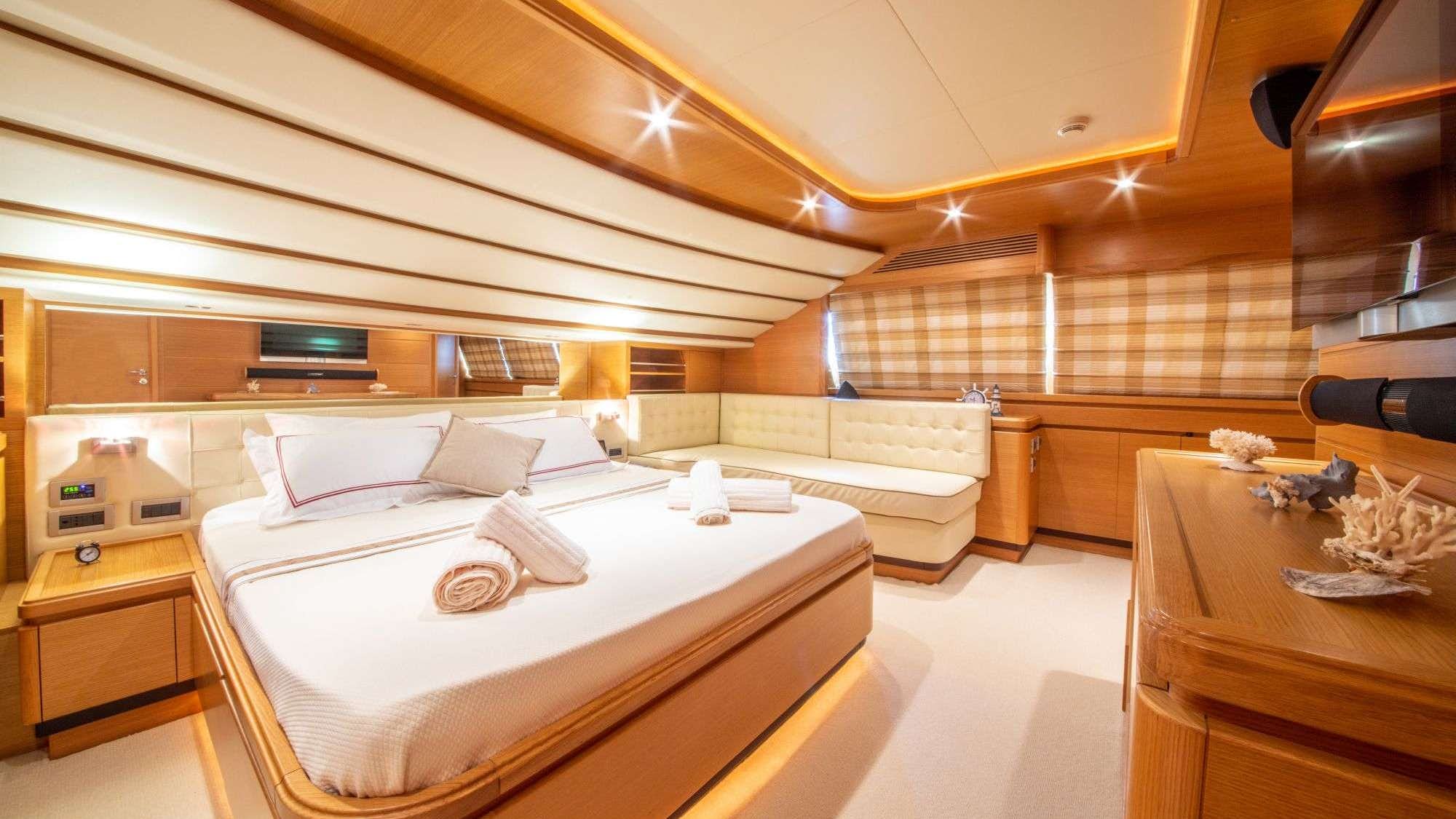 9. main cabin.jpg