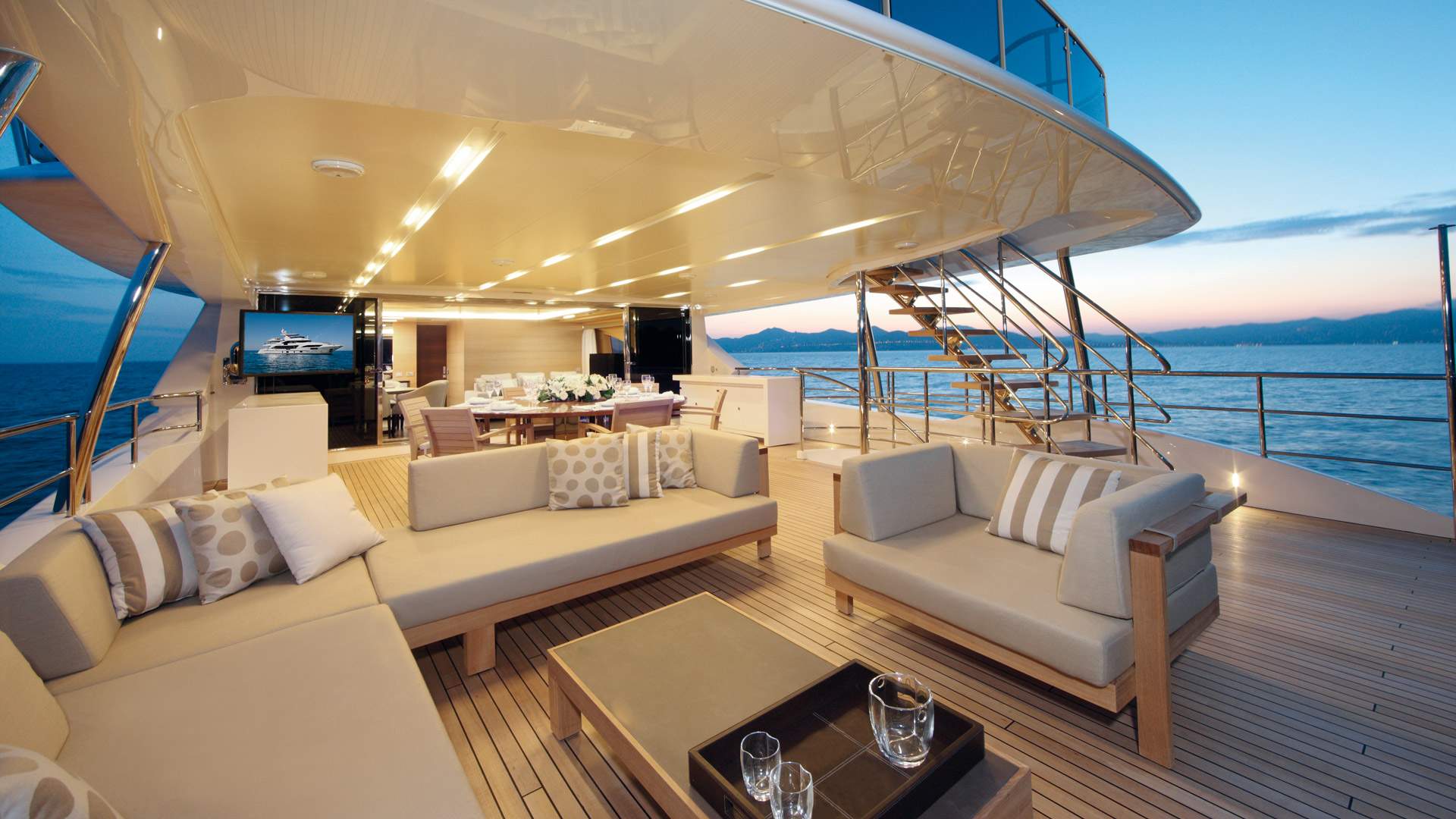 AL BOUCHRA aft deck.jpg