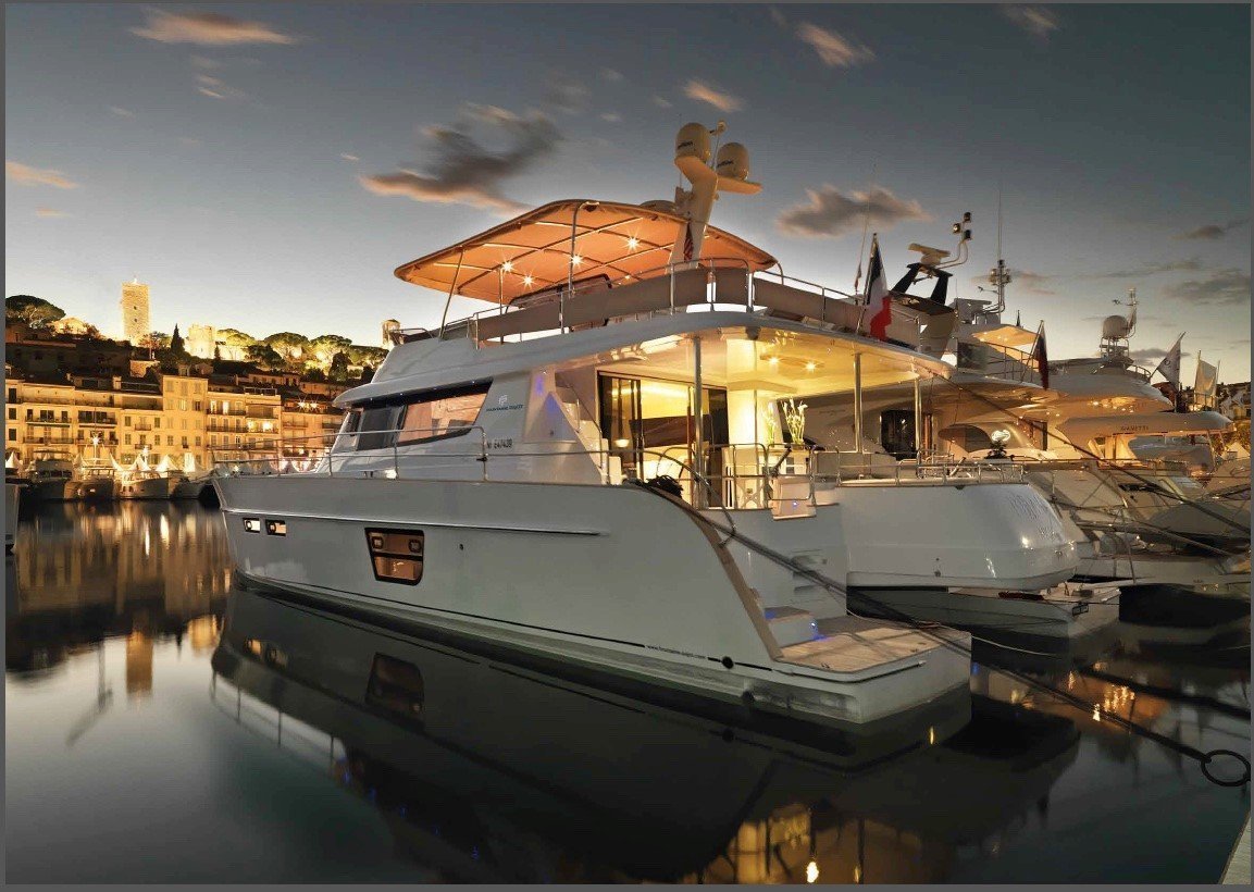 Actium IV catamaran.jpg