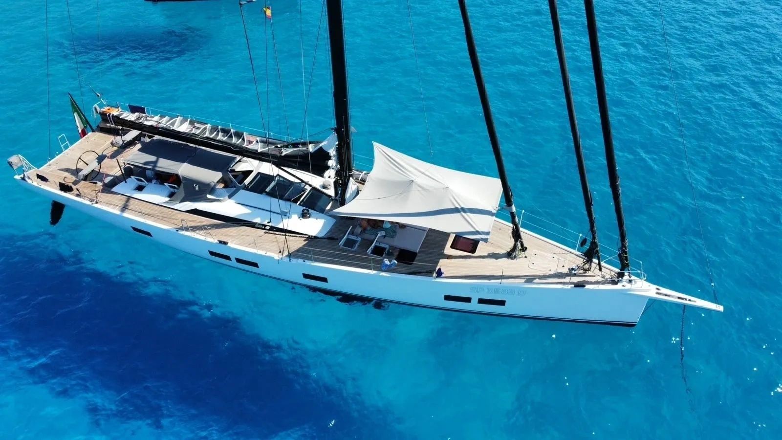 Aerial view at anchor.jpg