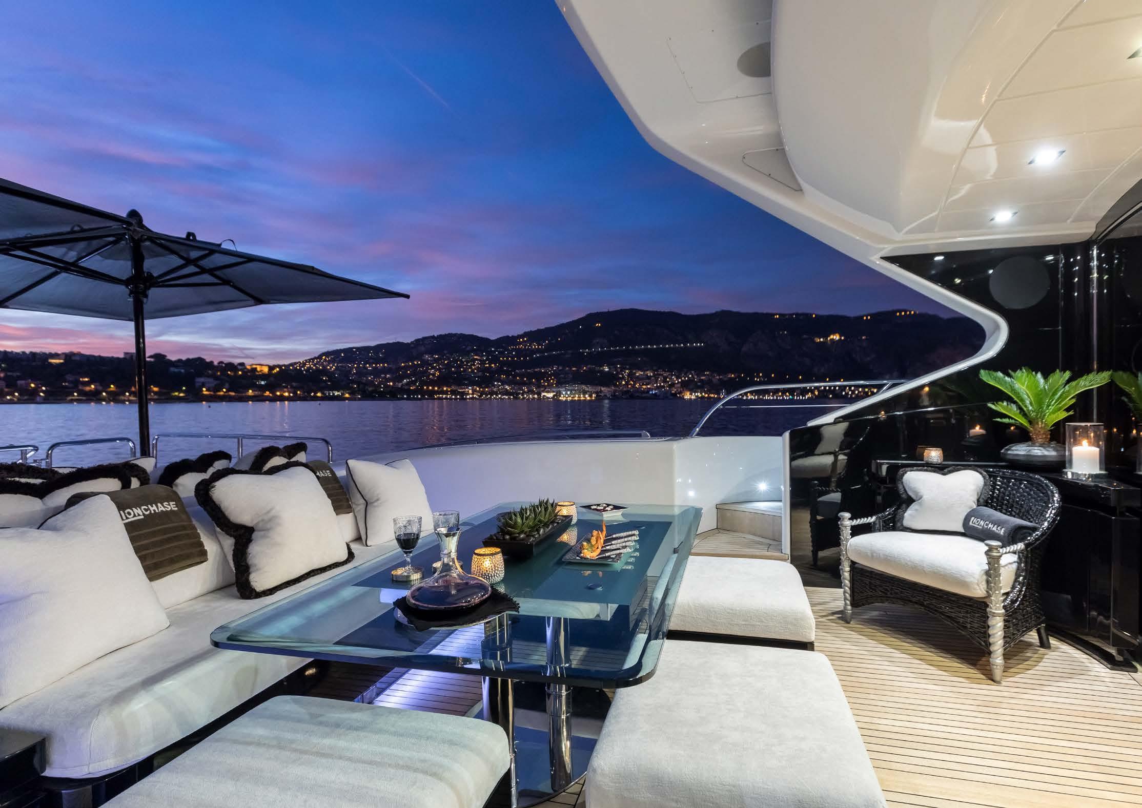 Aft deck 2.jpg