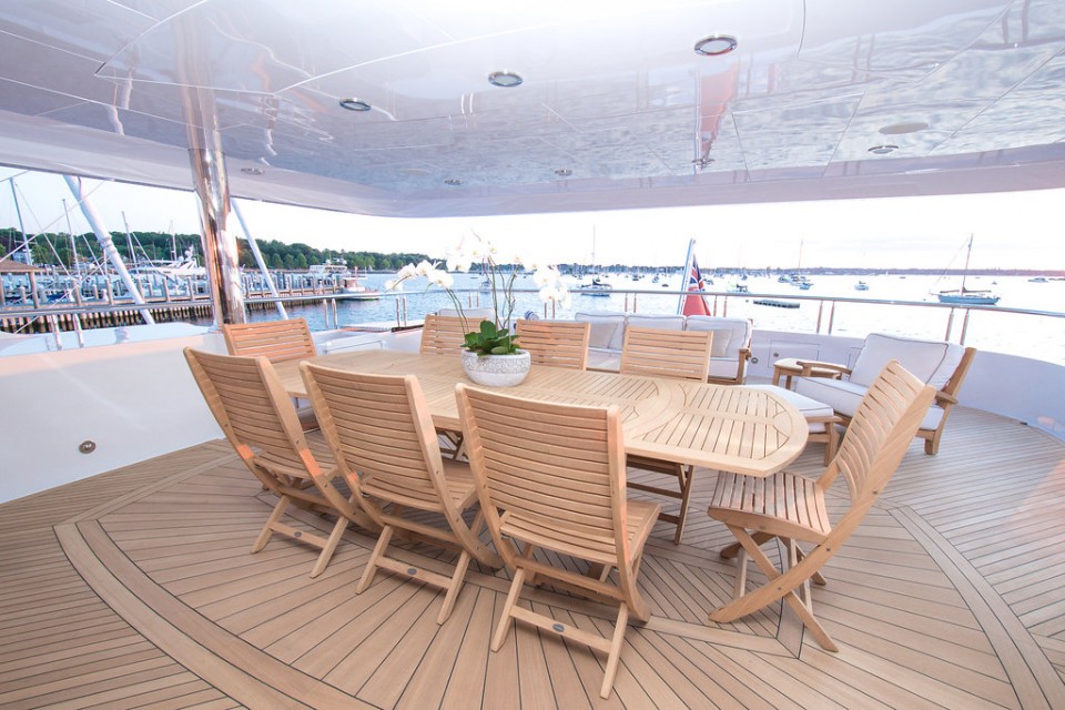 Alfresco dining area 2.jpg