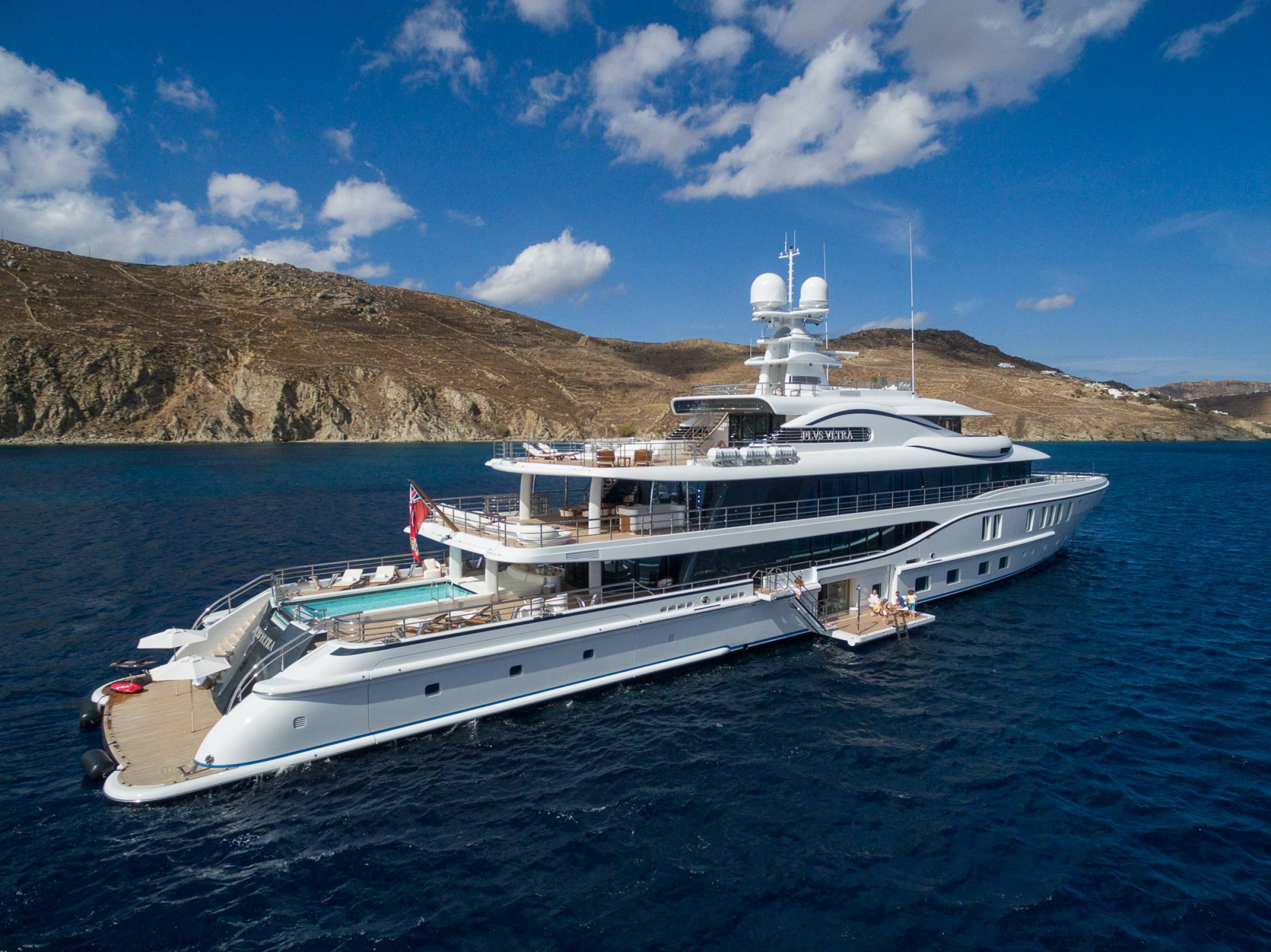 Amels Limited Edition 242 - side profile underway.jpg