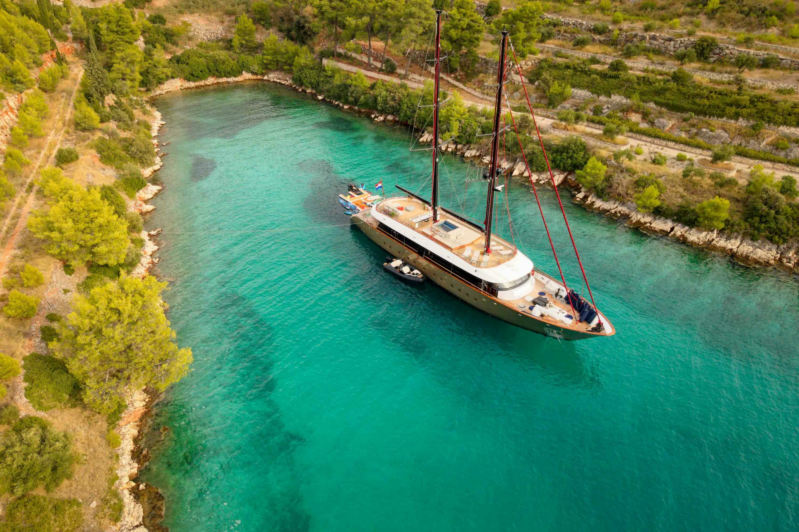 Anetta anchored in the bay.jpg