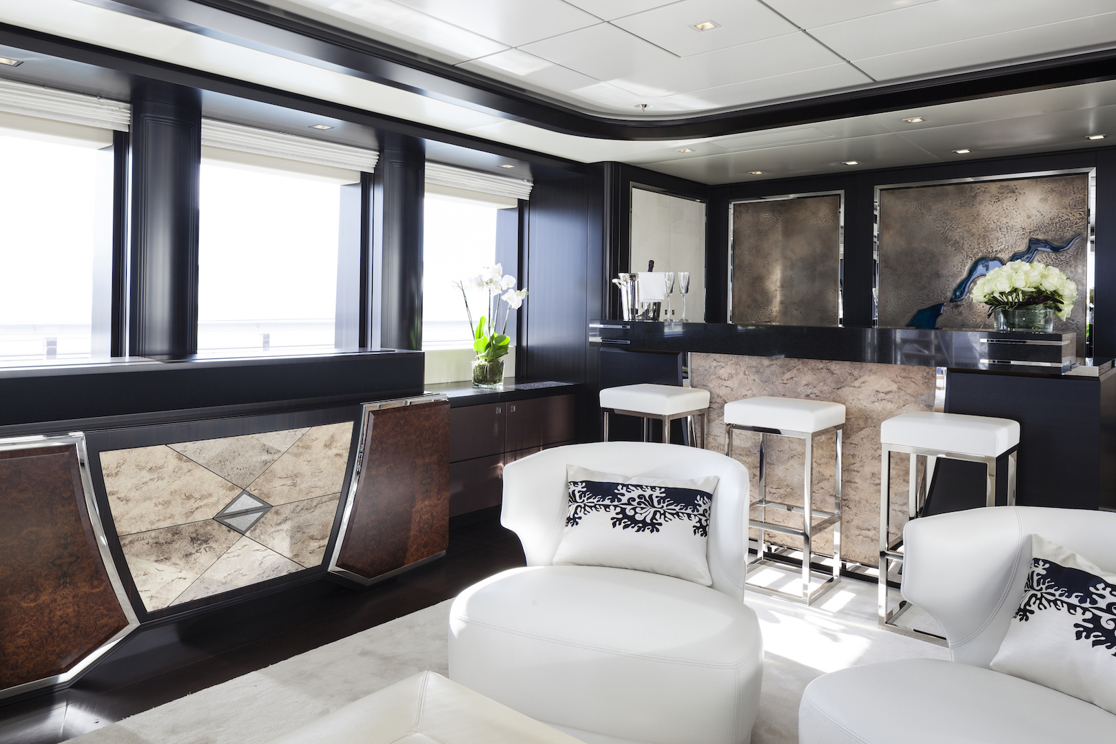 Ann G - seating area - phot by Emilio Bianchi.jpg