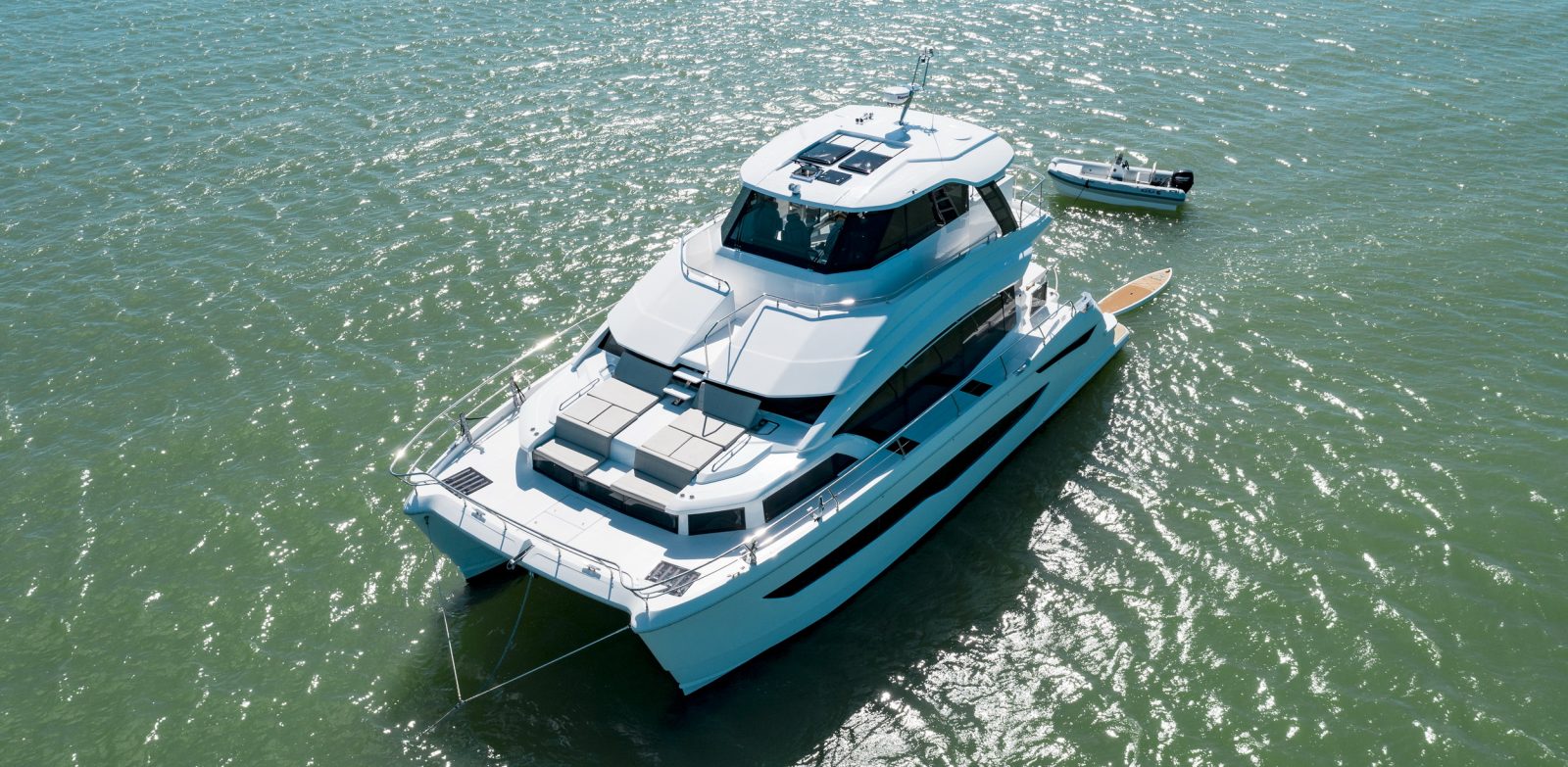 Aquila 54 motor yacht - sistership to TIAMO.jpg