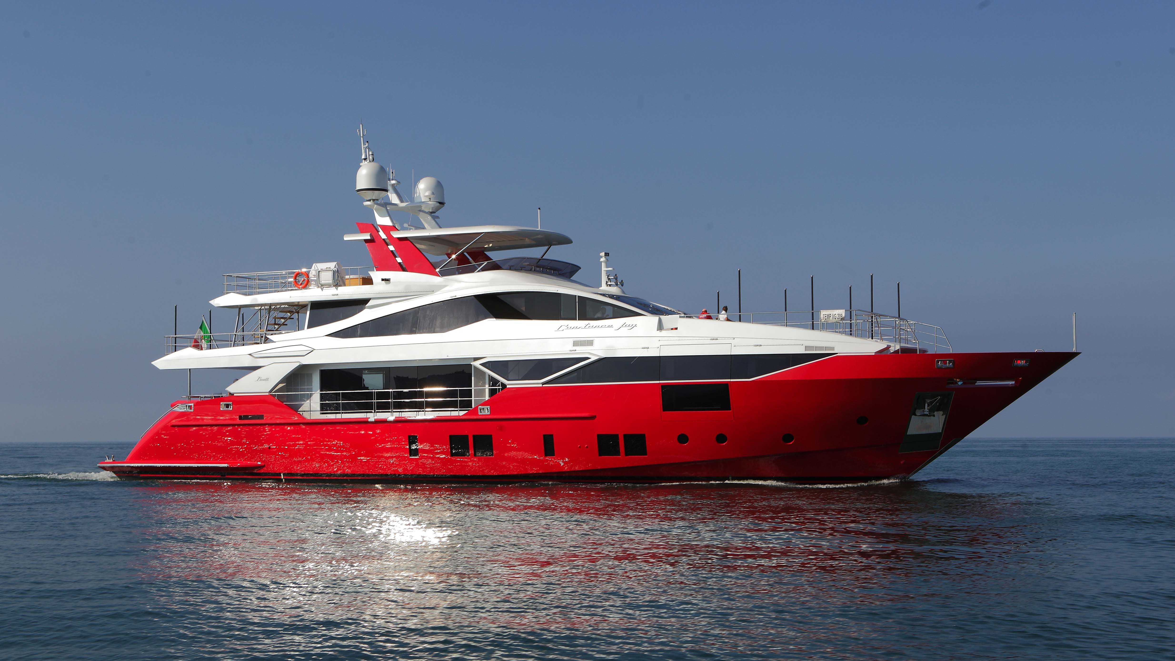 BENETTI Fast 125 Yacht - profile.jpg