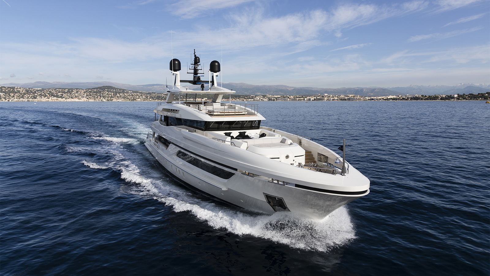 Baglietto Motor Yacht ANDIAMO - Main shot.jpg