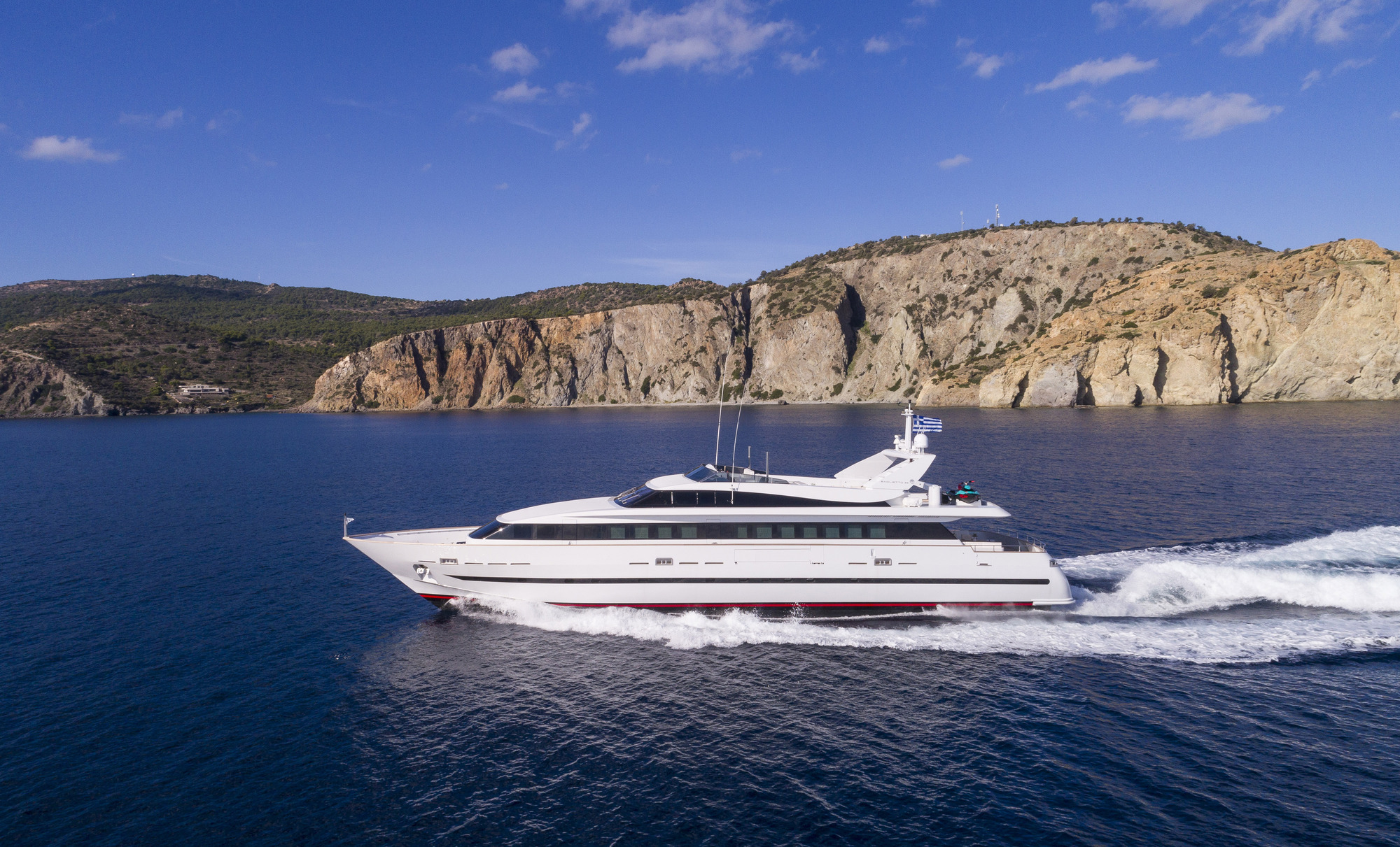 Baglietto Motor Yacht SOLE DI MARE - Main shot.jpg