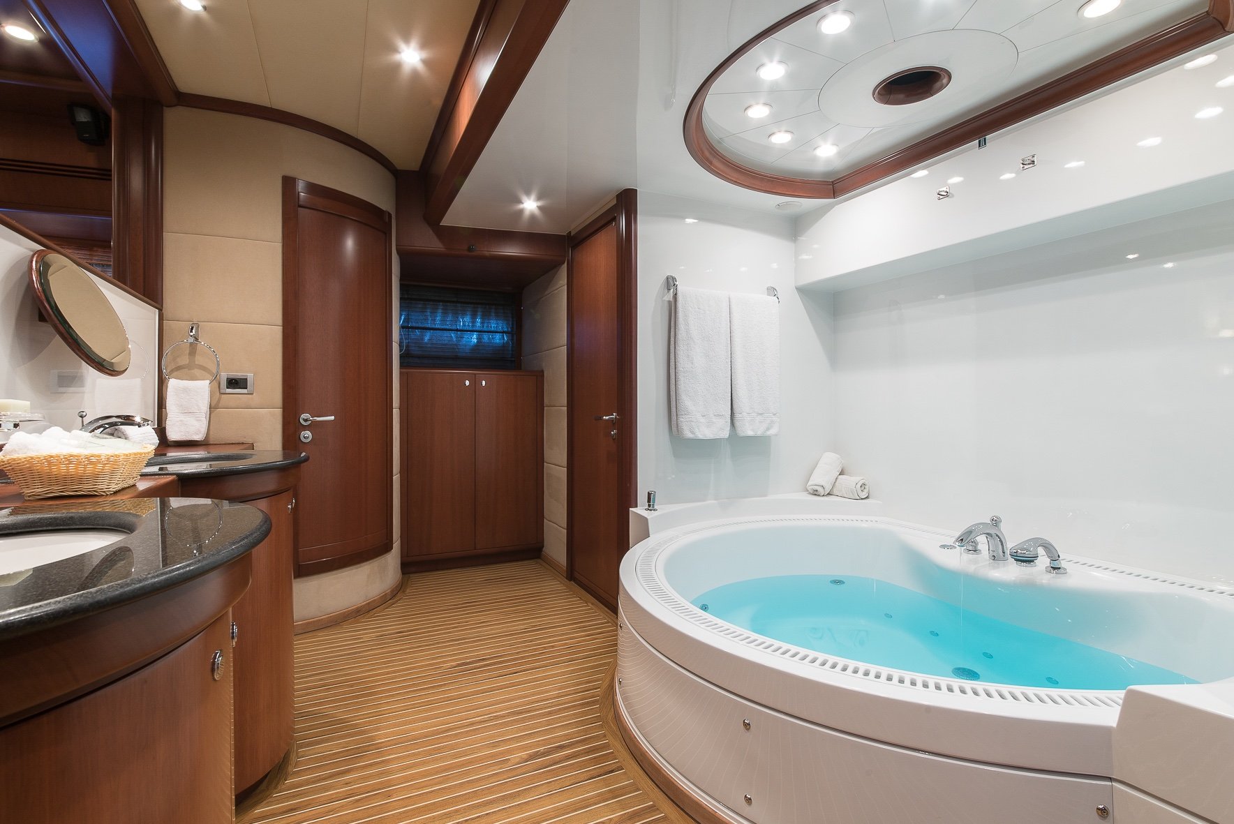 CLARITY-Master-Ensuite-copy.jpg