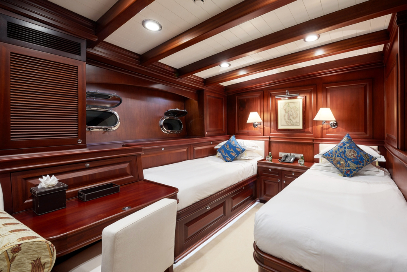 Cabin With Double 01.jpg