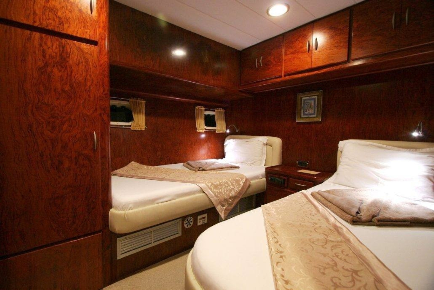 Cabin With Double Bed  01.jpg