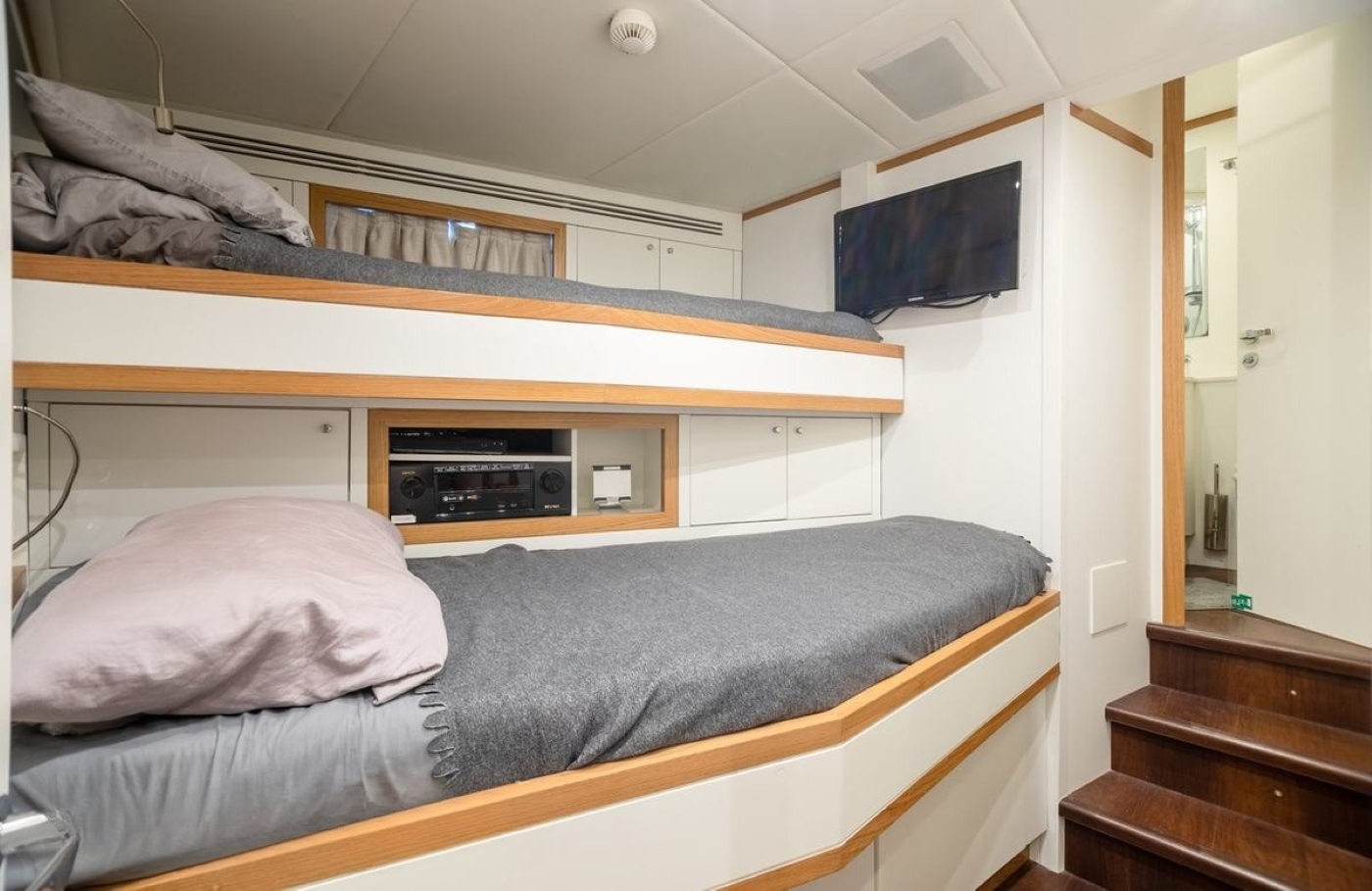 Cabin With Double Bed 06.jpg