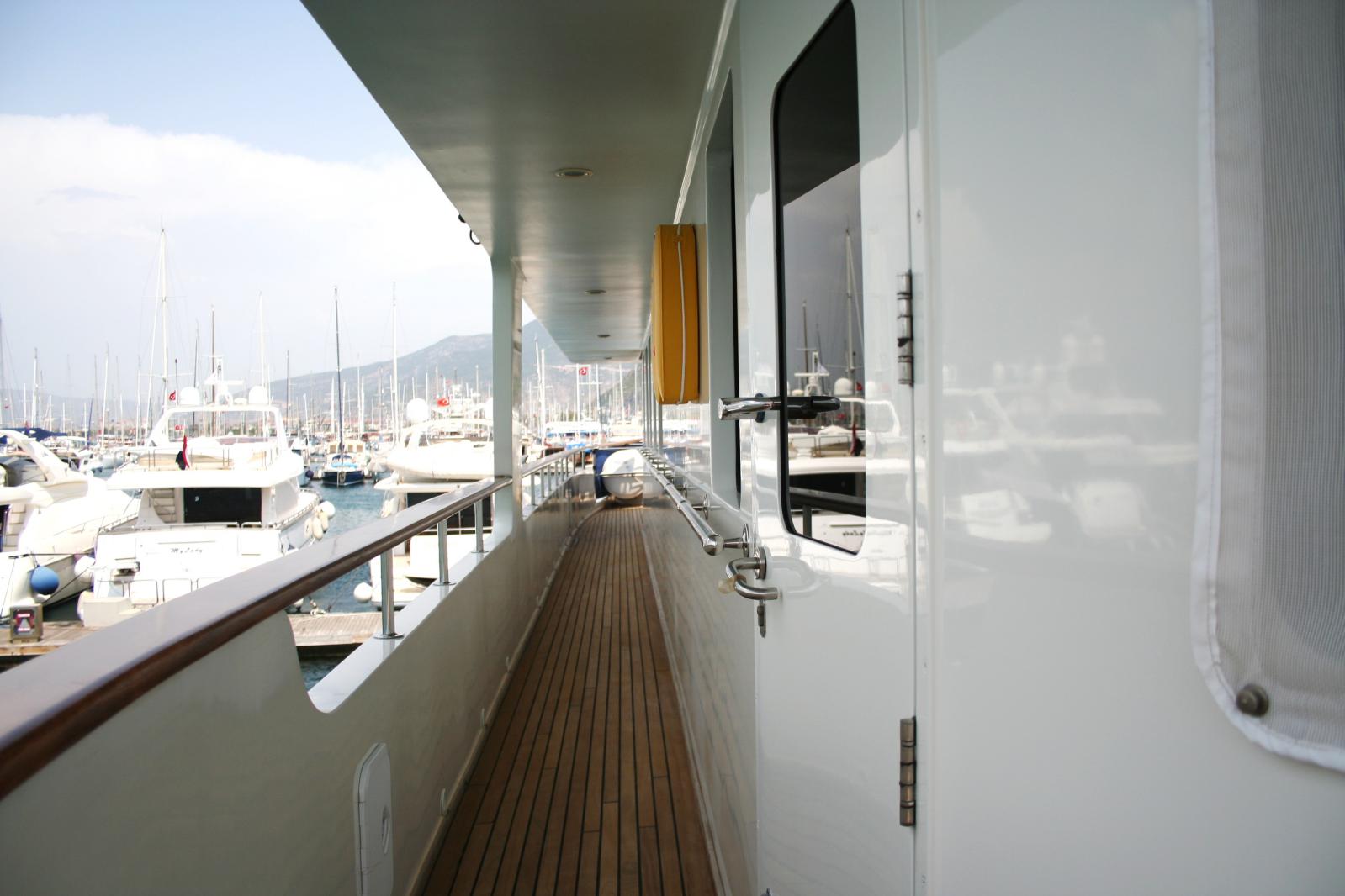 Deck  00001.jpg