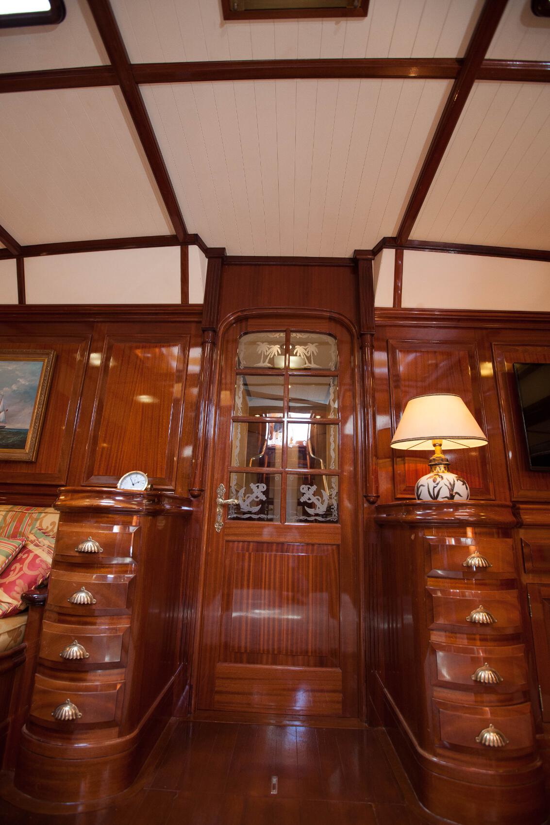Dining room 00009.jpg