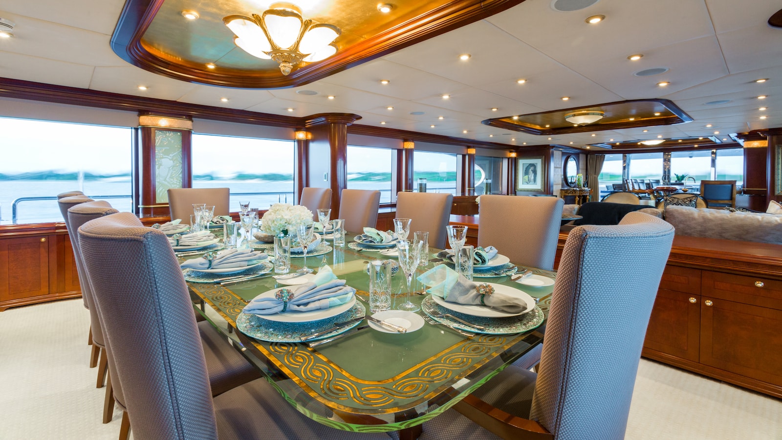 Dining salon .jpg