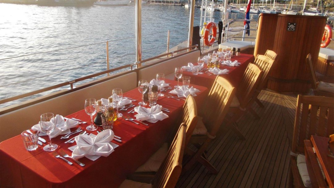 Dining with sea views.jpg