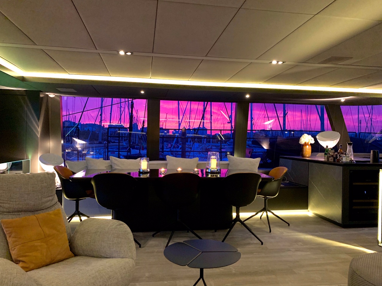 Dinning table by night.jpg
