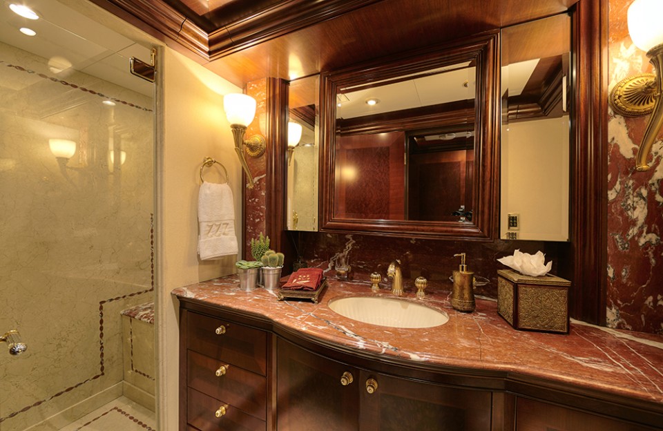 Ensuite  00001.jpg