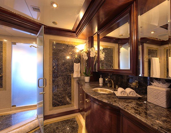 Ensuite  00005.jpg