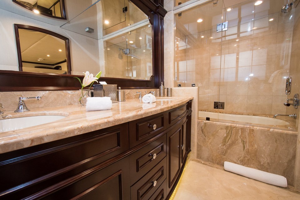 Ensuite 8.jpg