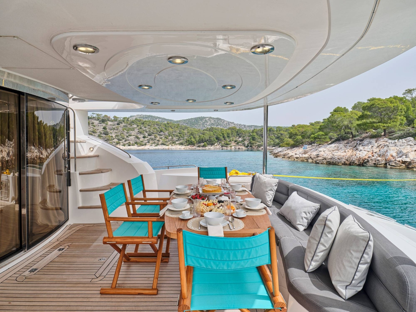 Exterior Dining Area With Sea Views 02.jpg