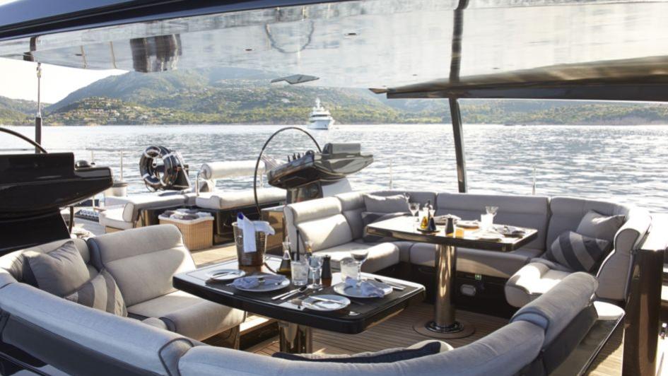 Exterior Living Spaces 00001.jpg