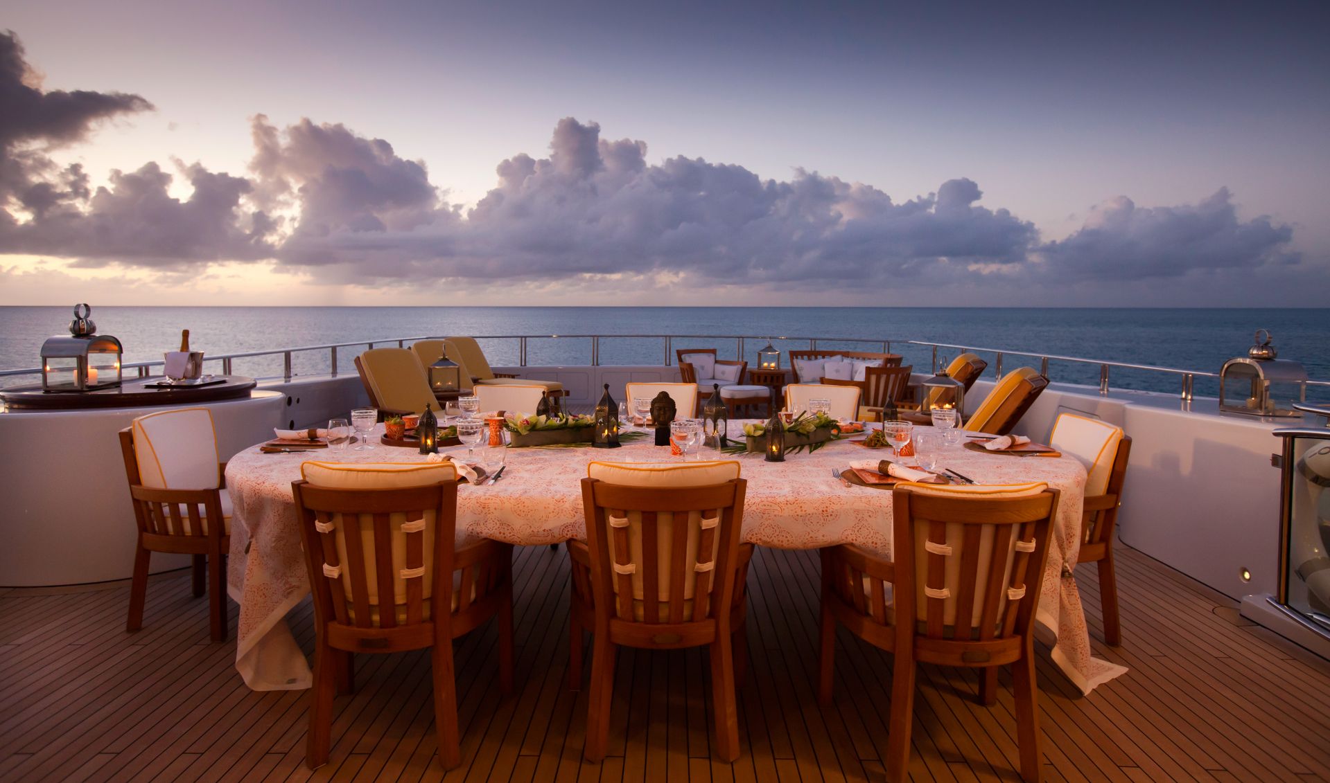 Exterior living spaces 00006.jpg