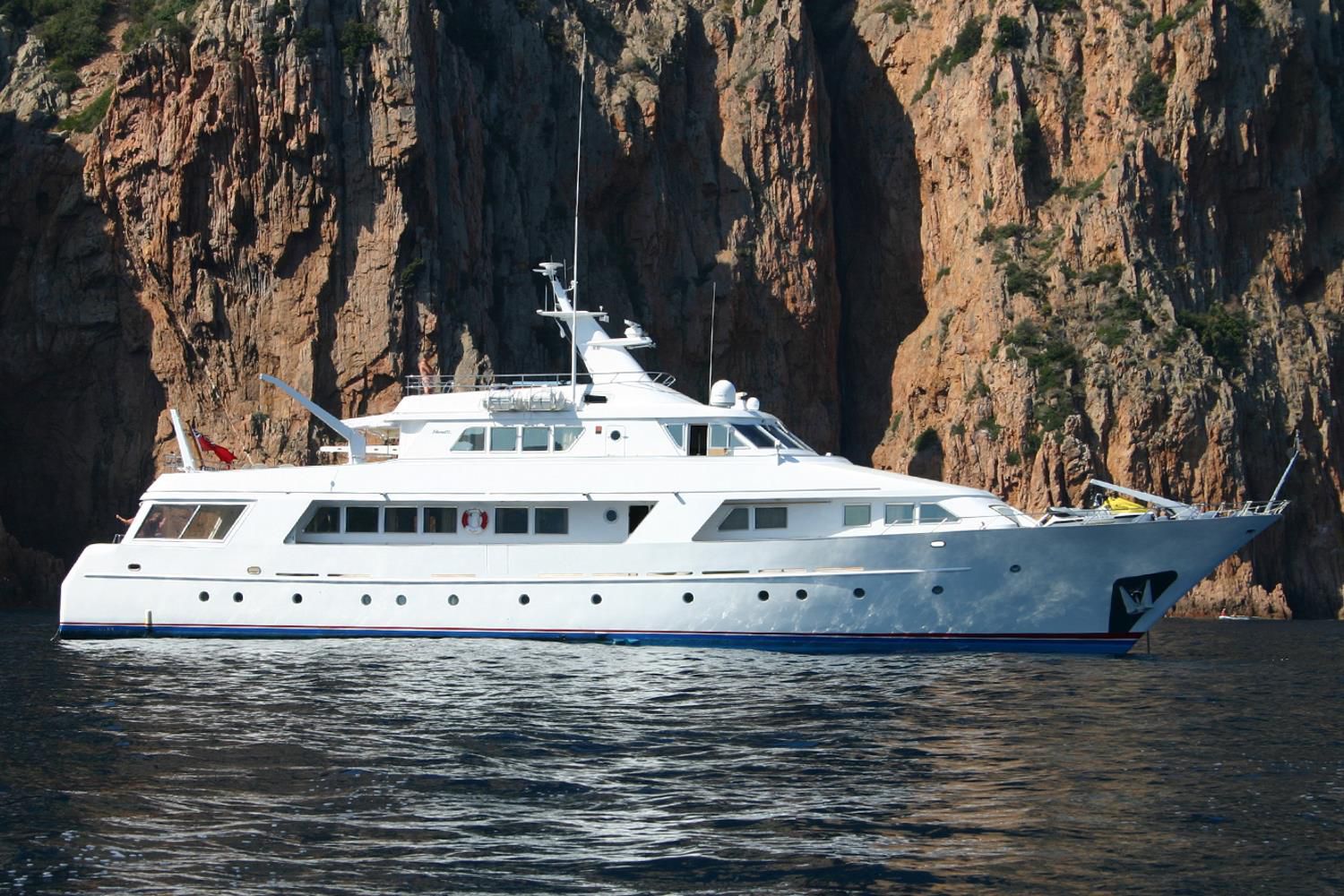 Exterior profile00009.jpg