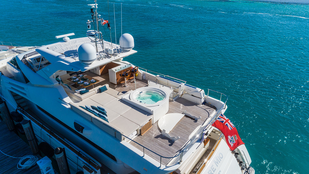 Ferretti 100 AMORE MIO - Sundeck view.jpg