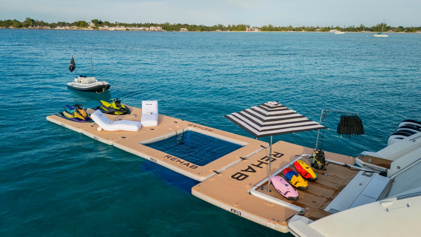 Floating Fun Zone 03.jpg