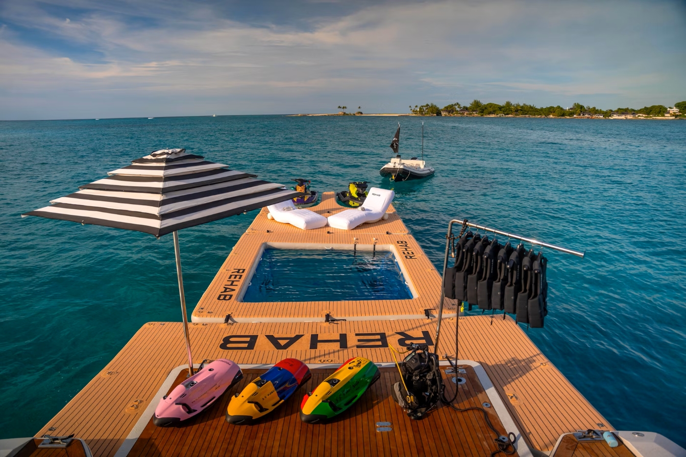 Floating Fun Zone 04.jpg
