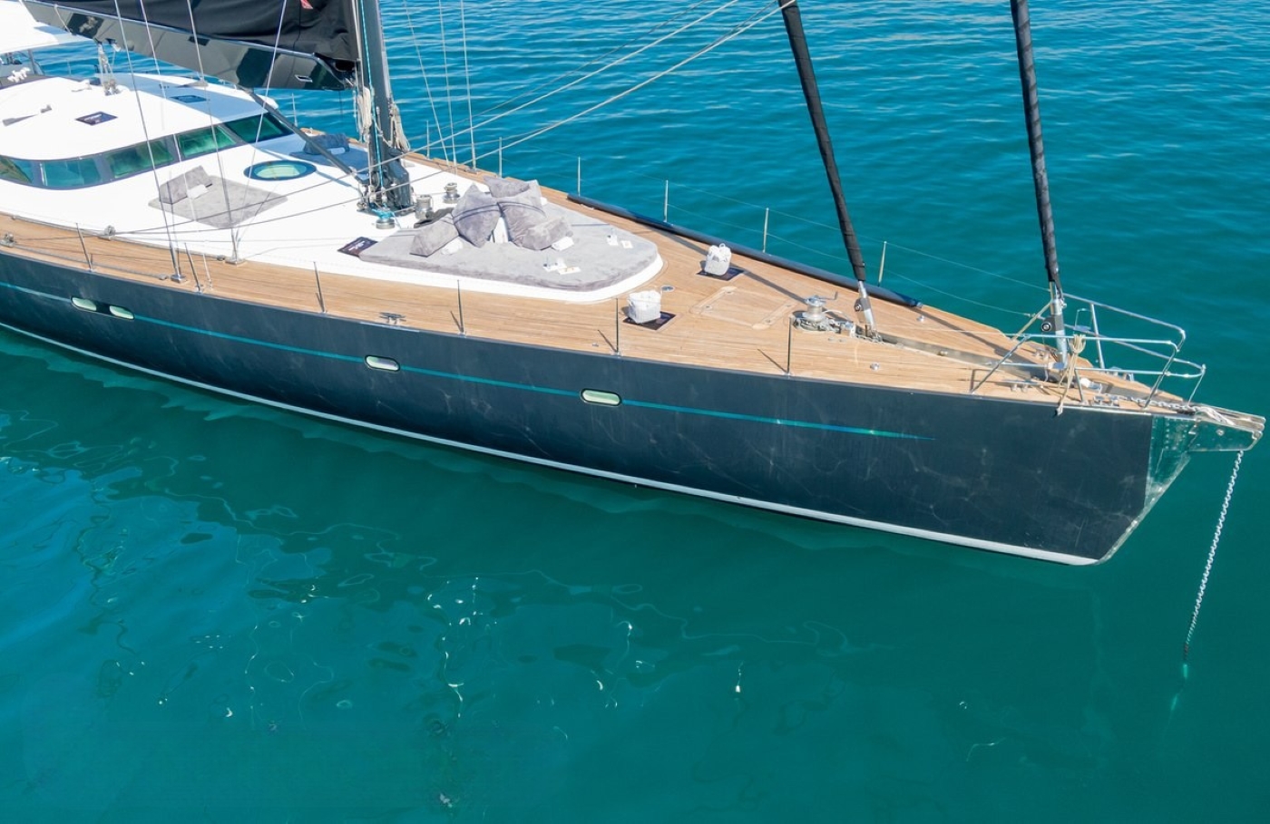 Foredeck Relaxation Area 02.jpg