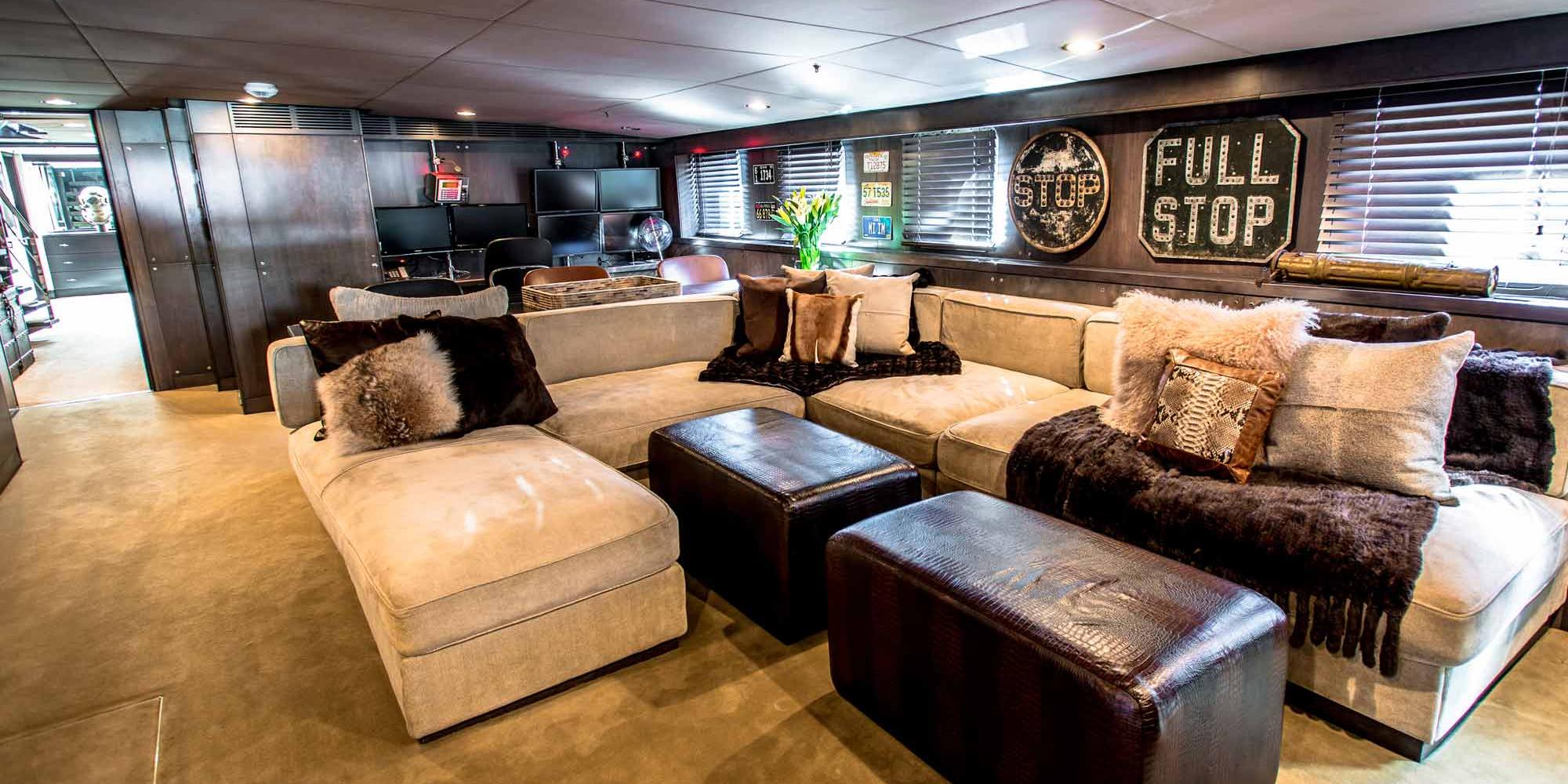 Great room  00002.jpg