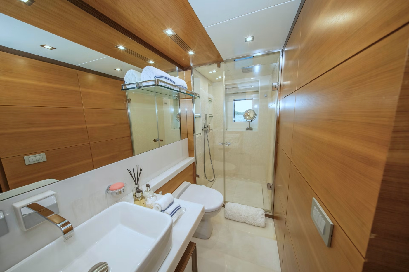Guest Bath 01.jpg