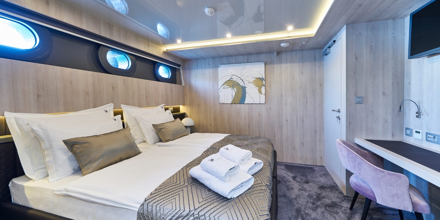 Guest Suite 06.jpg